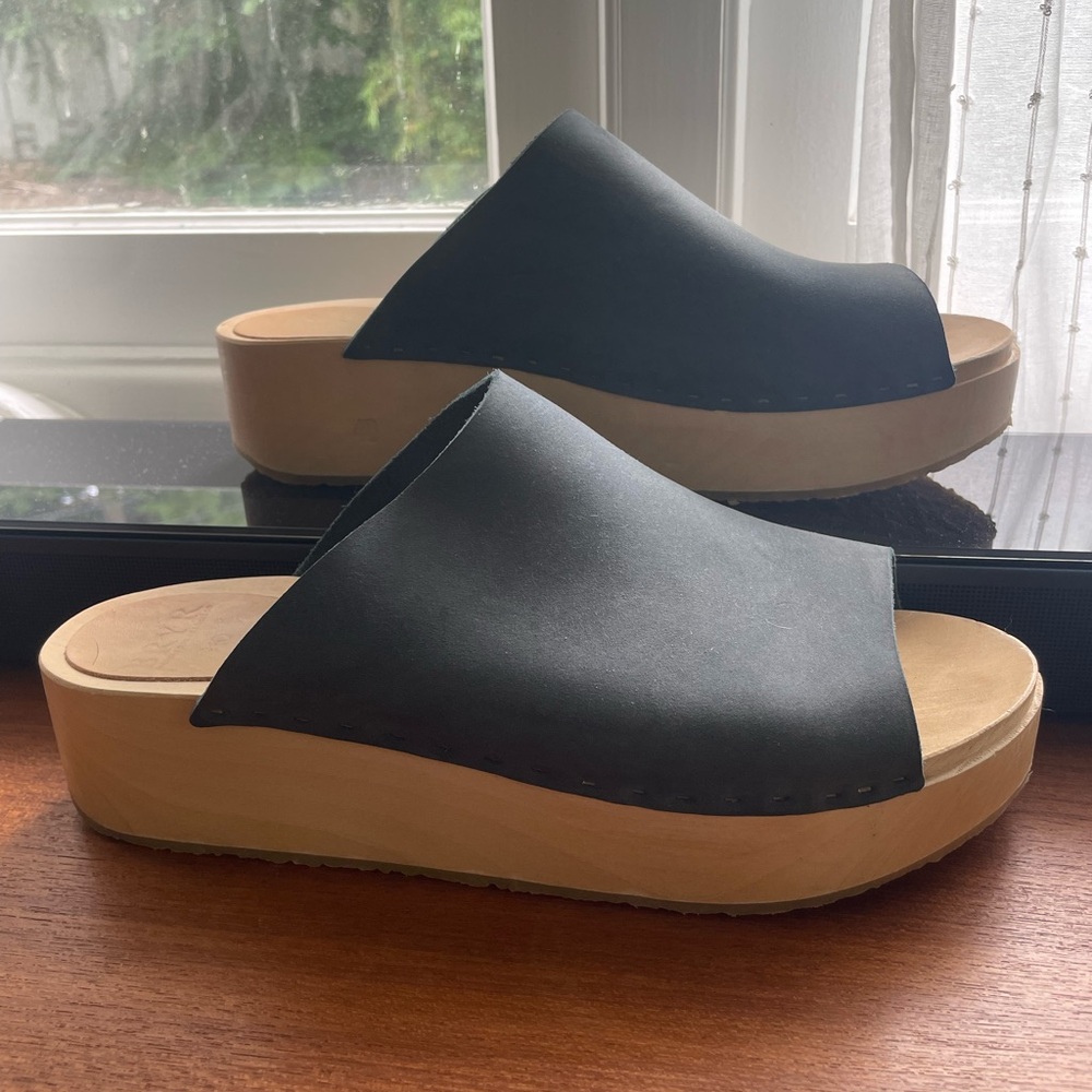 Bryr Norma platform clogs 40